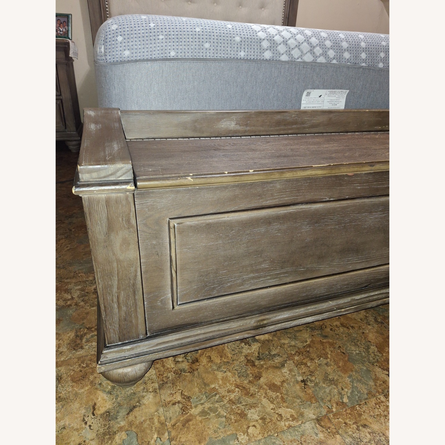 Upholstered Queen Bed W Storage - image-4