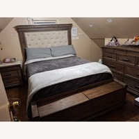 Upholstered Queen Bed W Storage