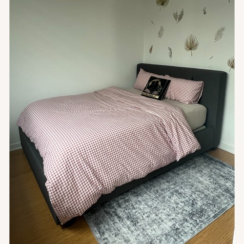 Used Luxurious Queen Bed for sale on AptDeco