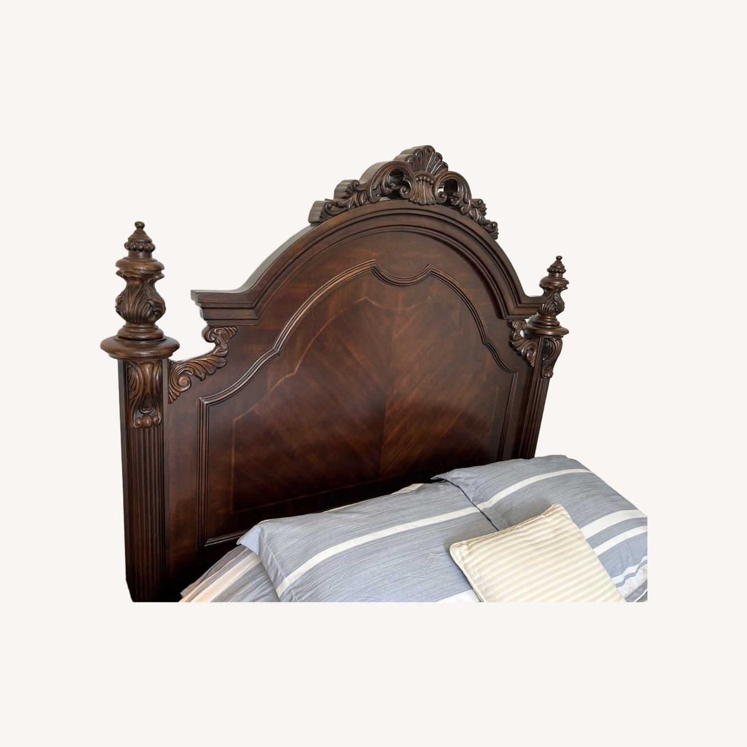 Collezione Europa Dark Brown solid Wood Queen Bed - image-0