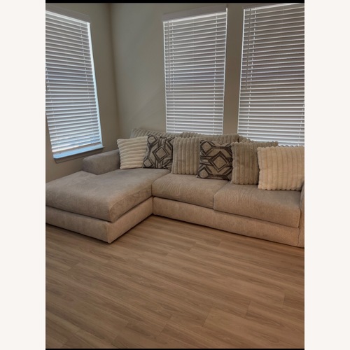 Used 2 Pc Sofa With Right Arm Chaise for sale on AptDeco