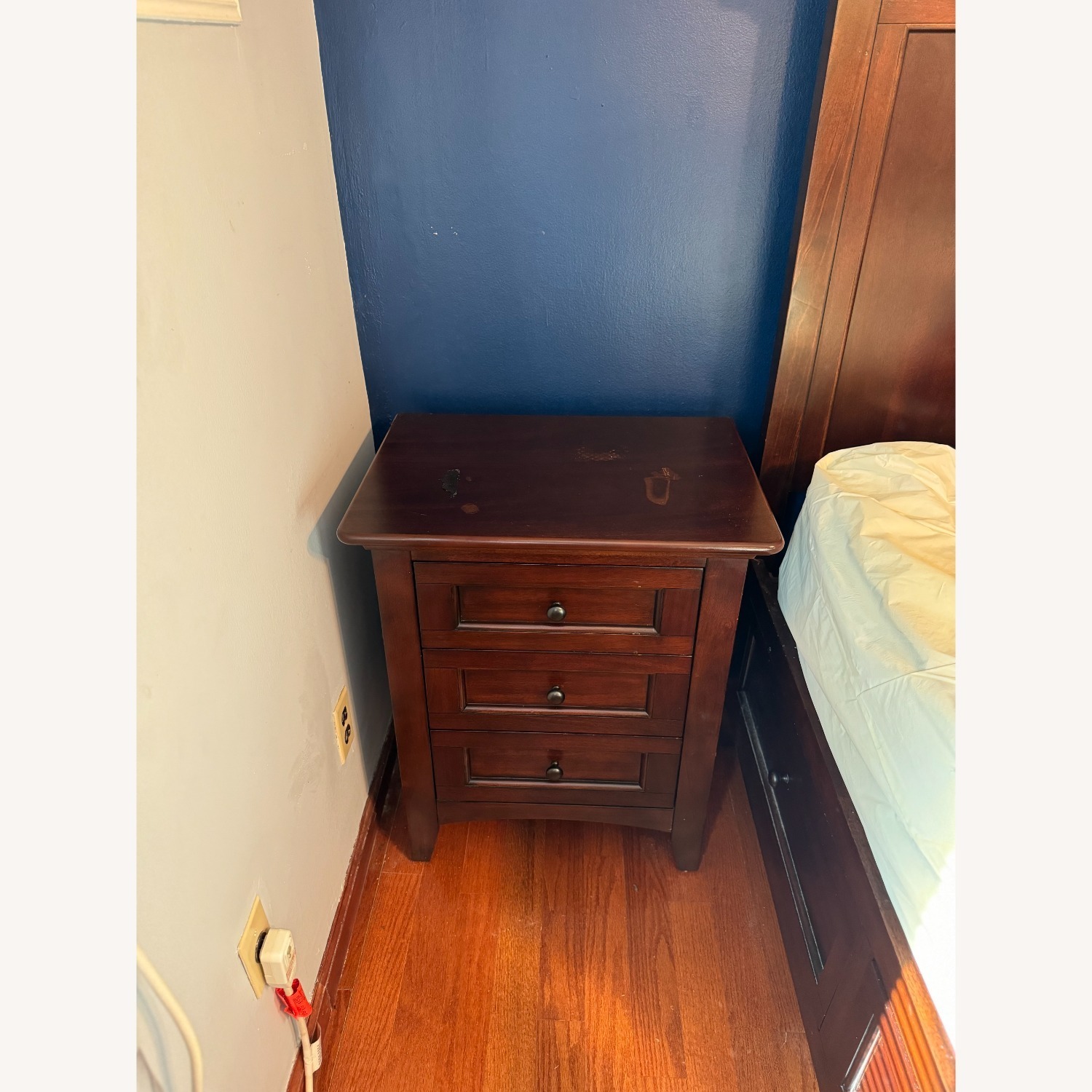 Keystone 3 Drawer Mahogany Nightstand - image-2