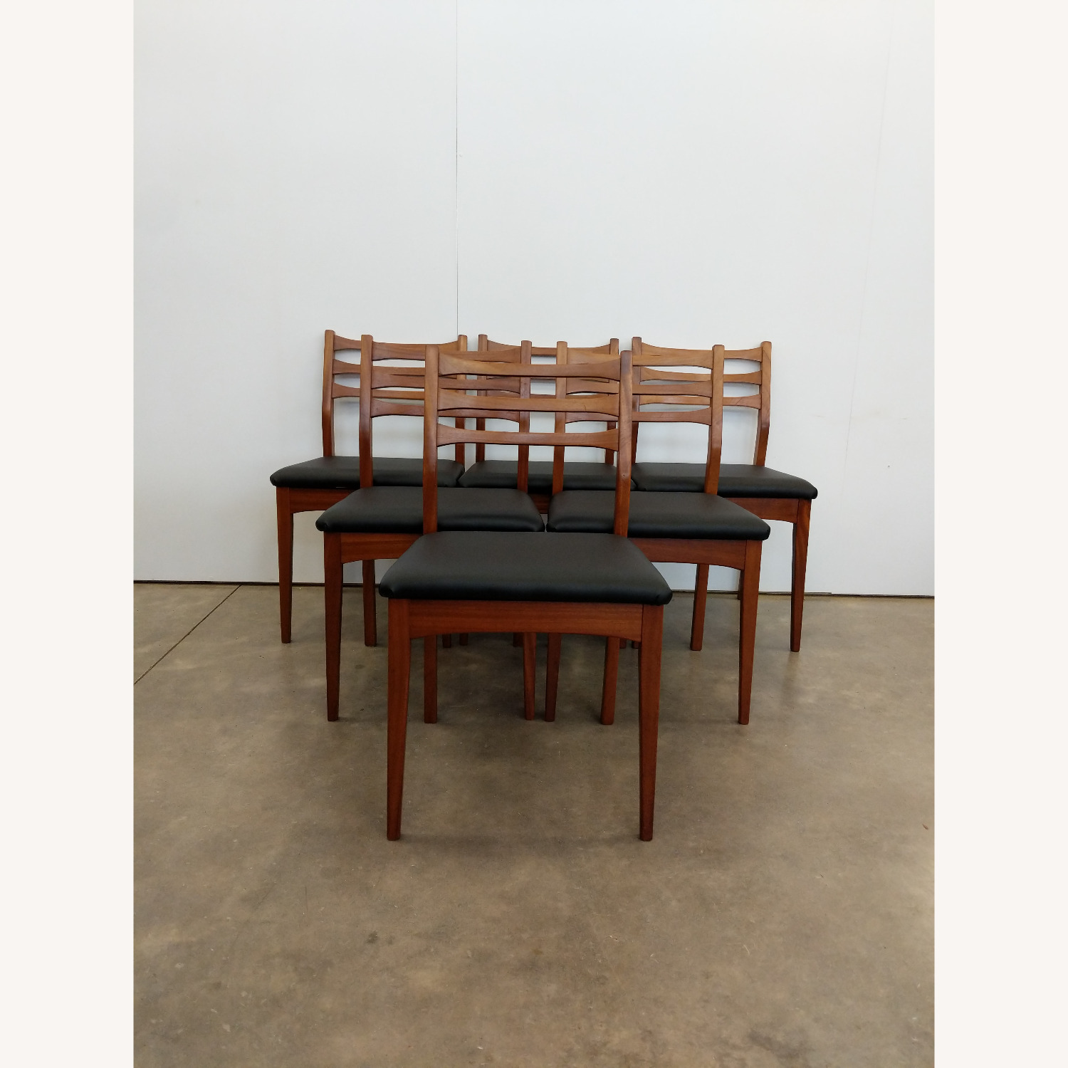 Set of 6 Vintage Mid Century Modern Dining Chairs - image-4