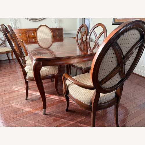 Used Thomasville Furniture Industries Dining Sets for sale on AptDeco