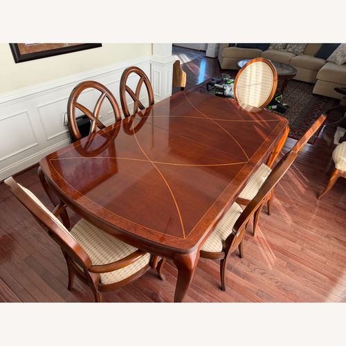 Used Thomasville Furniture Industries Dining Sets for sale on AptDeco