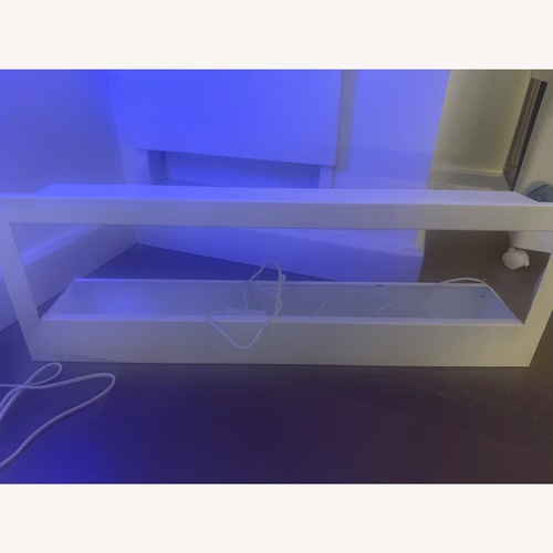 Used White Metal Plant Growlight Frame for sale on AptDeco