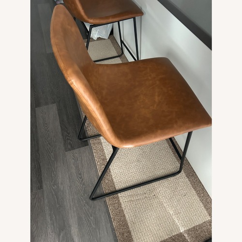 Used Wayfair Stool for sale on AptDeco