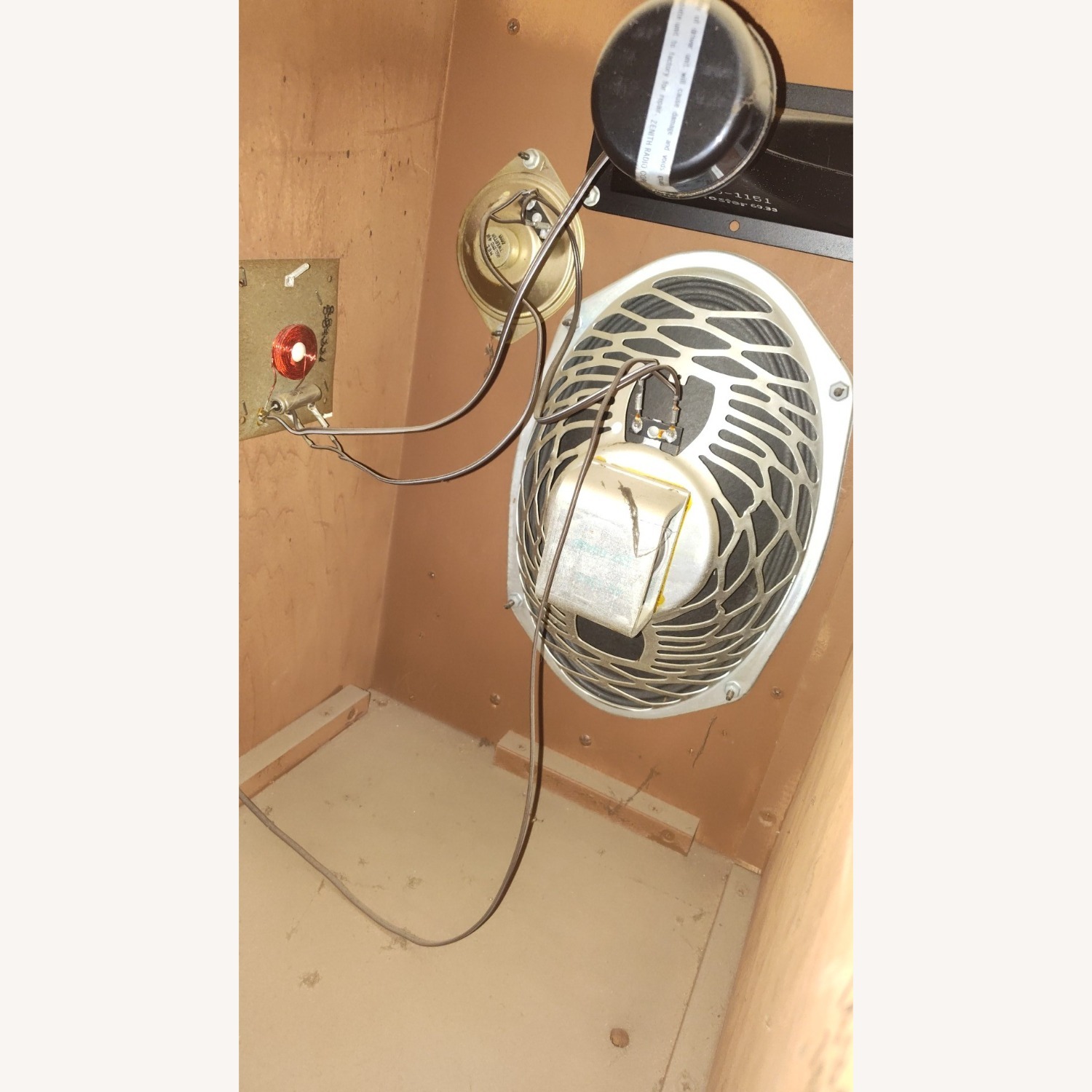 Vintage Zenith Stereo Console Mahogany  - image-16