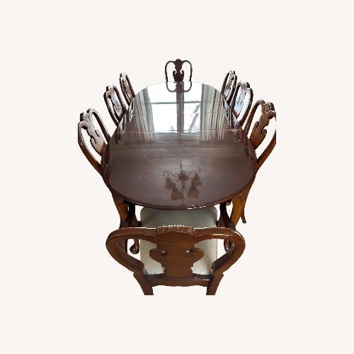 Used Vintage/Antique Wood Dining Sets for sale on AptDeco