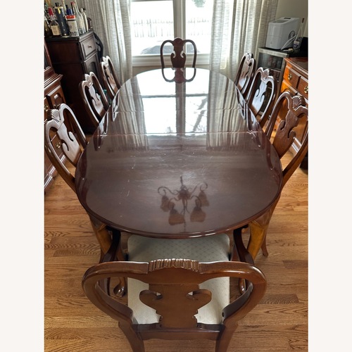 Used Vintage/Antique Wood Dining Sets for sale on AptDeco