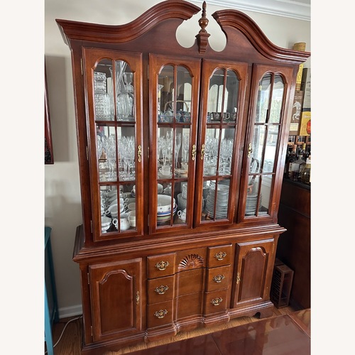 Used Vintage/Antique Wood Dining Sets for sale on AptDeco