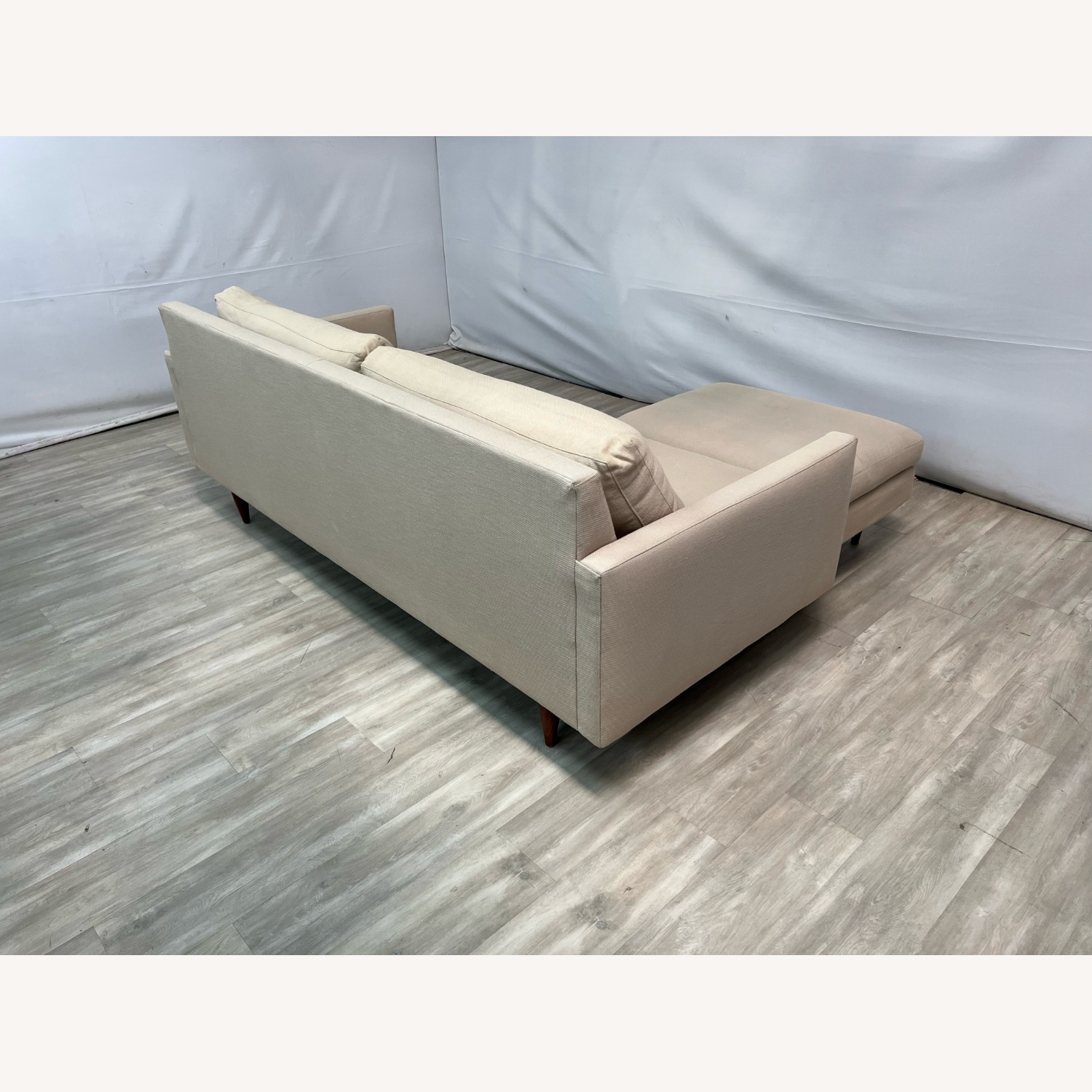 Room and Board Jasper Sofa with Ottoman - image-7