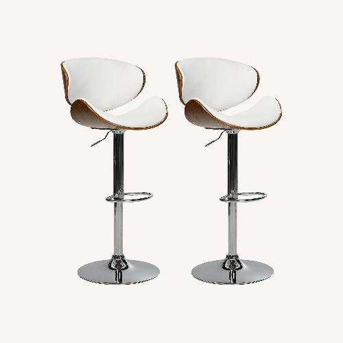 Used Wayfair White Stools for sale on AptDeco