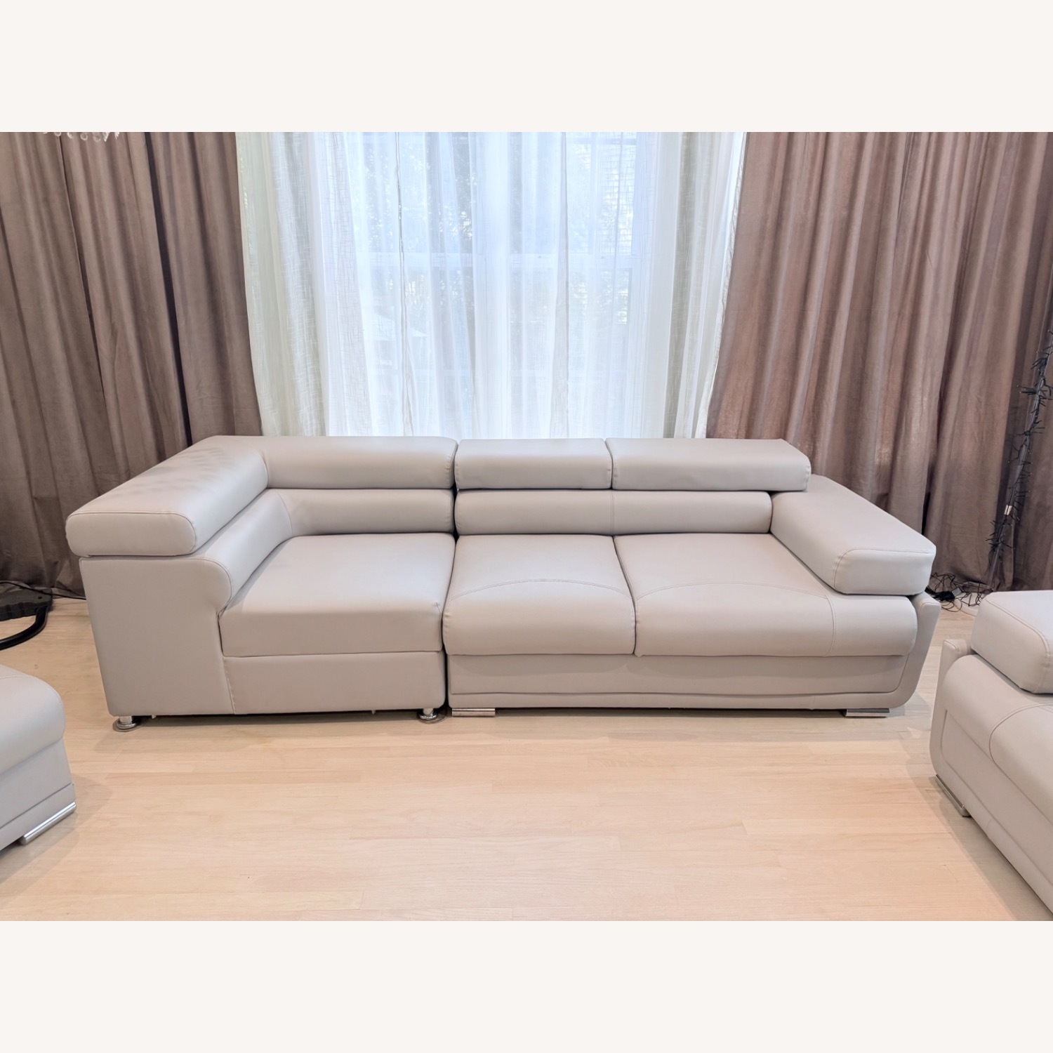 Light Gray Leather 3+ Piece Sectional - image-3