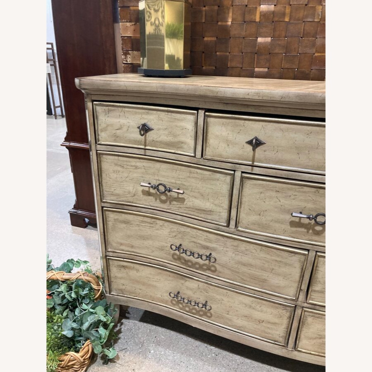 French Provincial 10-Drawer Dresser - image-4