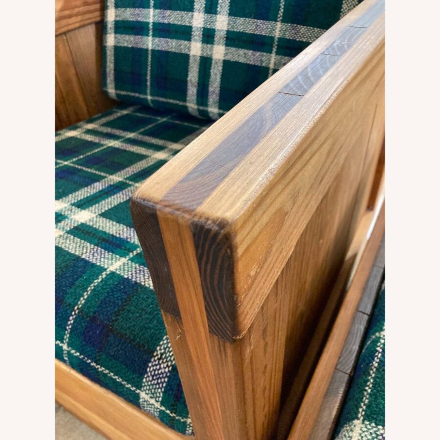 This End Up Plaid Pattern Classic Chair W Ottoman - image-4