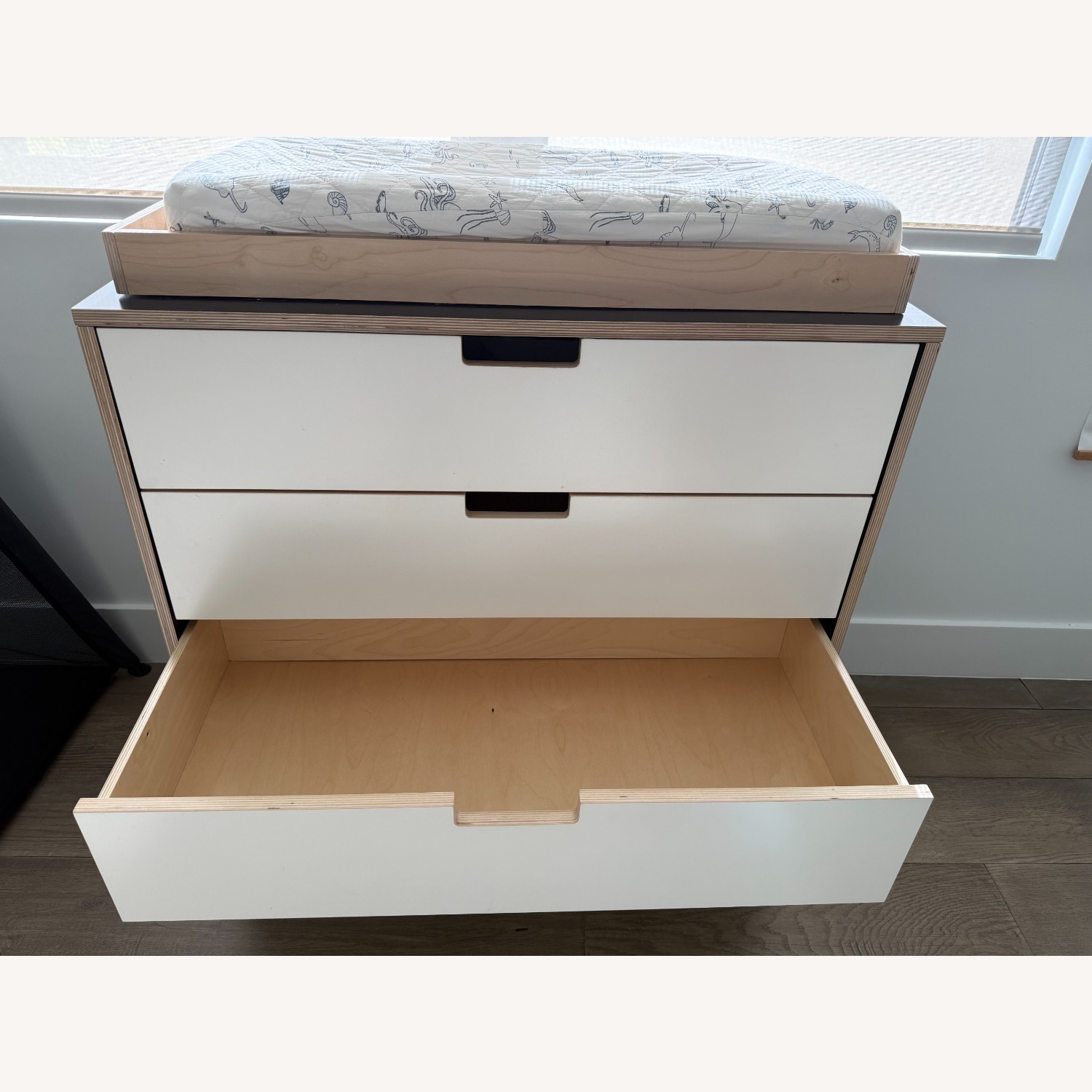 DucDuc Juno 4 Drawer Dresser Changing Table, Onyx - image-6