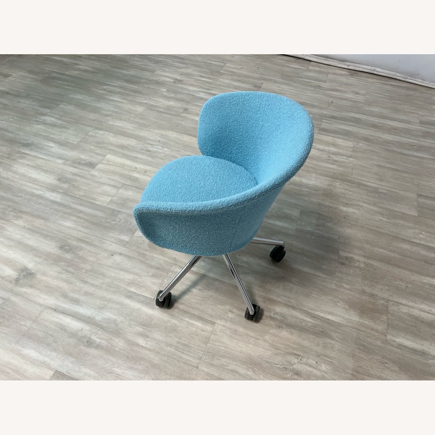 Hem Kendo Swivel Chair - image-8