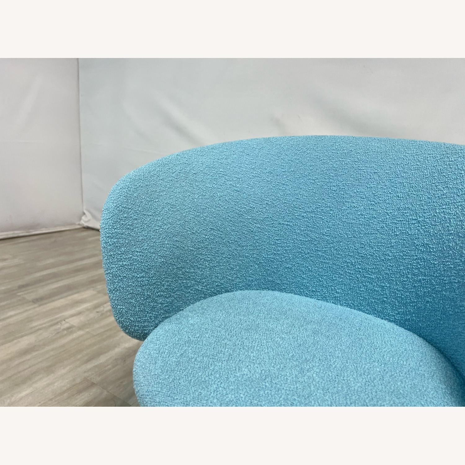 Hem Kendo Swivel Chair - image-5