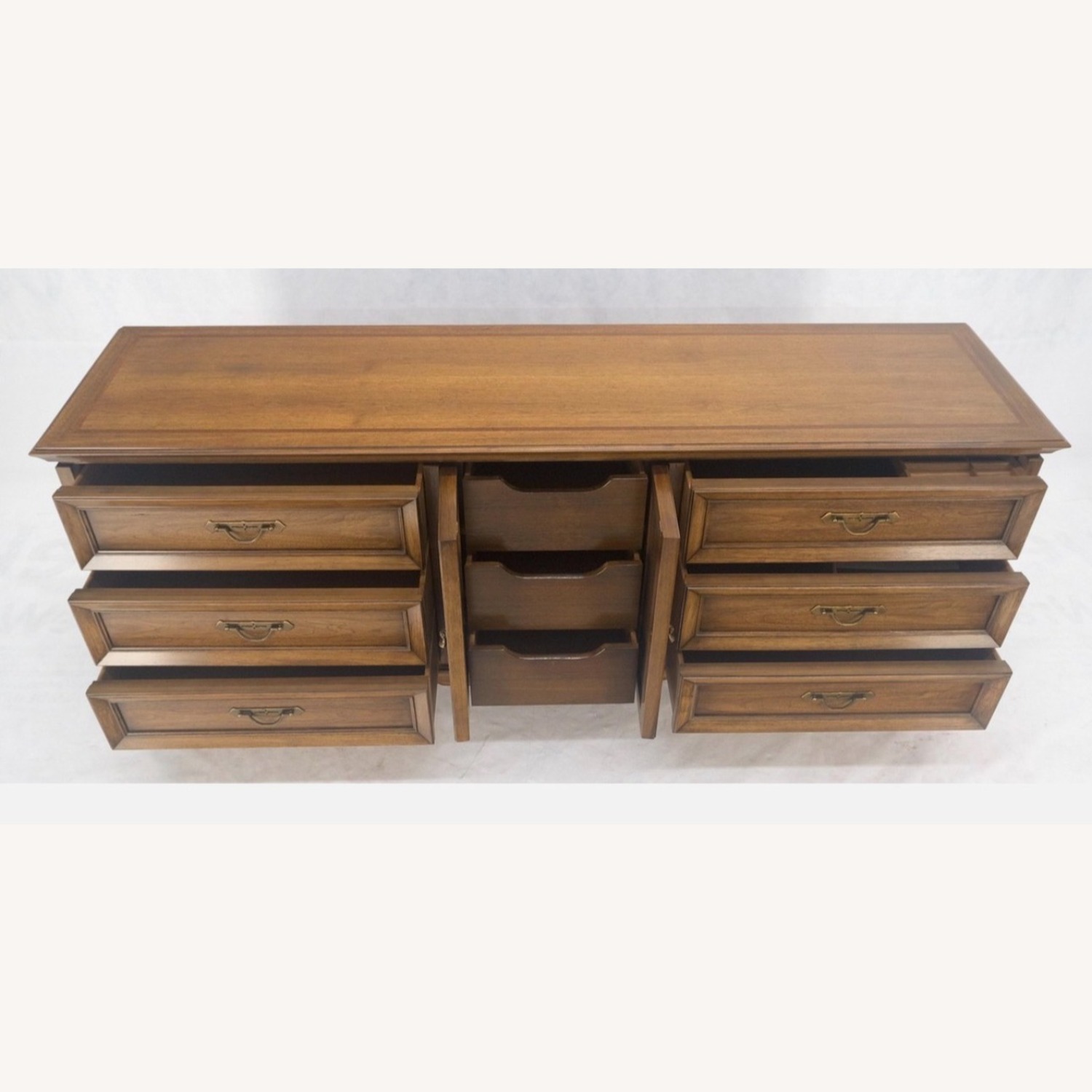 Thomasville Furniture Industries Dresser - image-2