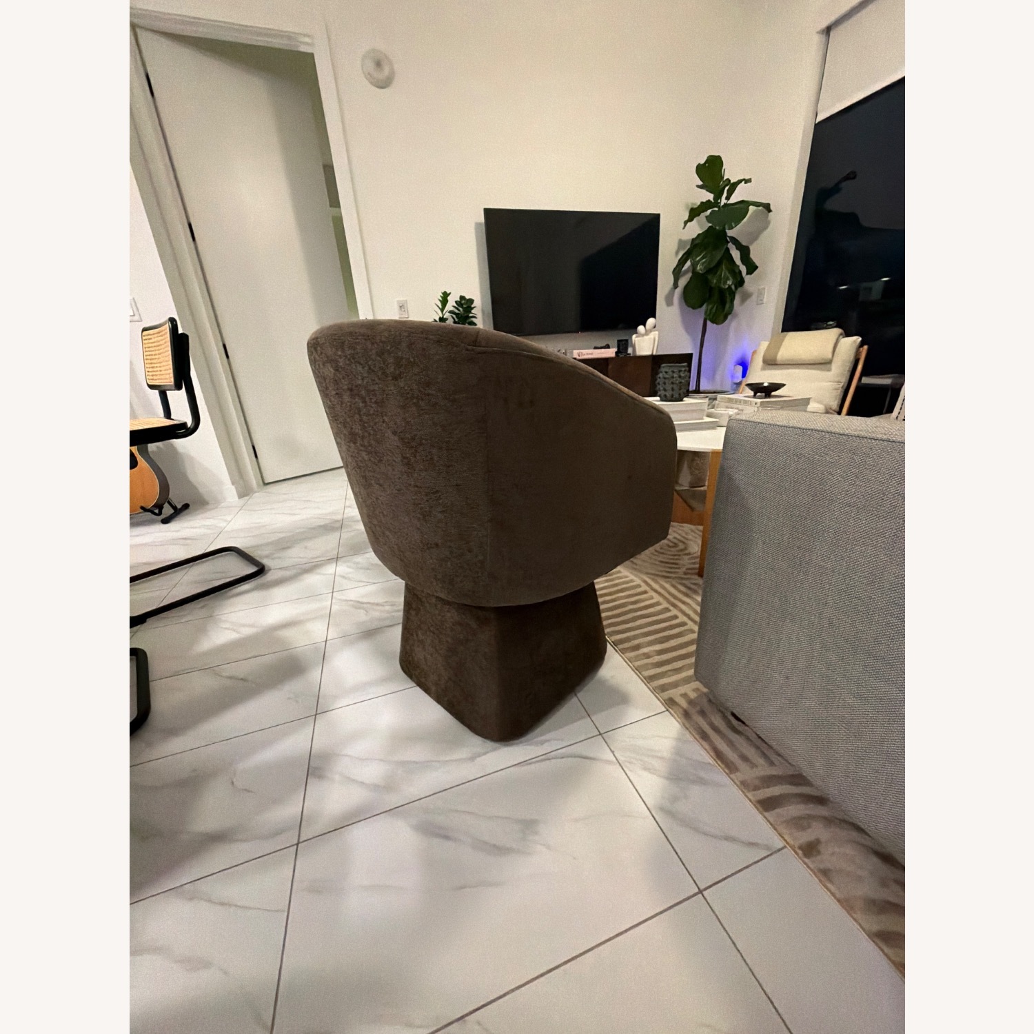 Accent Chairs - image-3