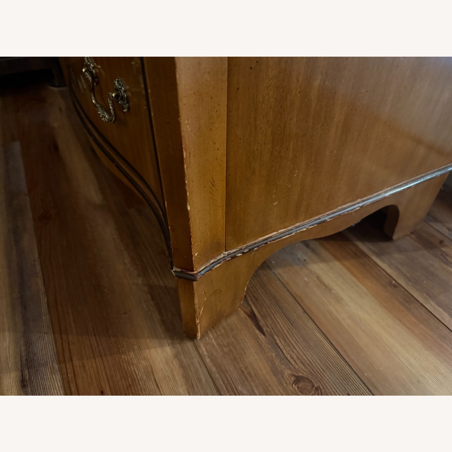 Drexel Decorative 4 Drawer Chest - image-2