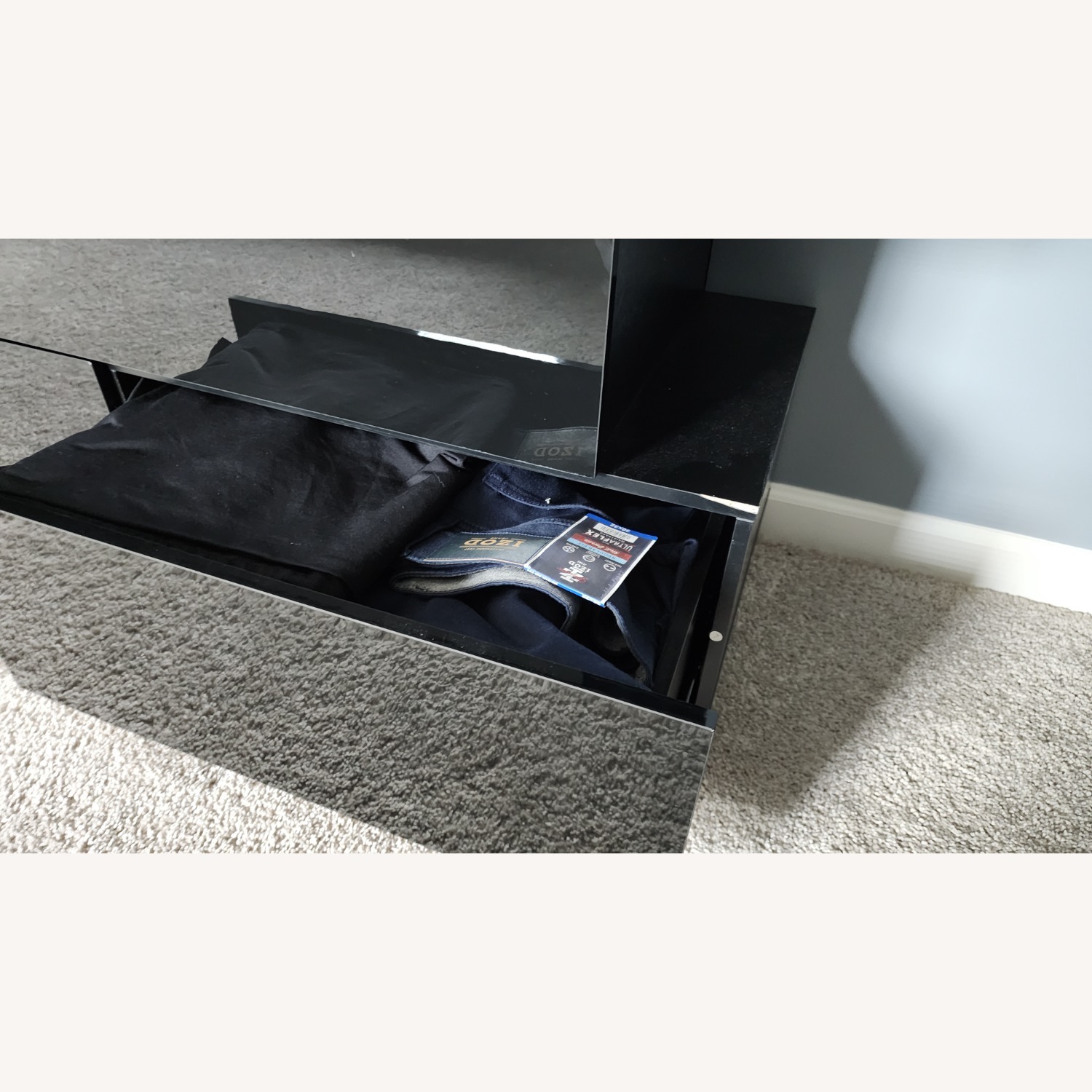 Glossy Finish Modern Style 6-Drawer Dresser - image-3