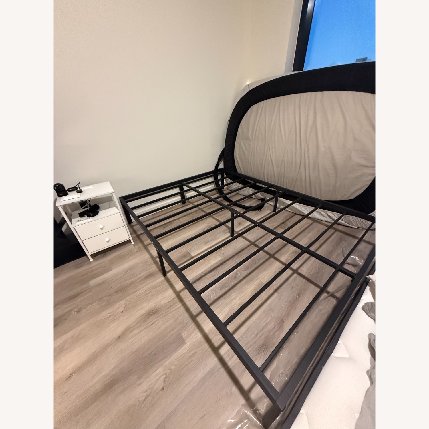 Amazon Queen Bed - image-3