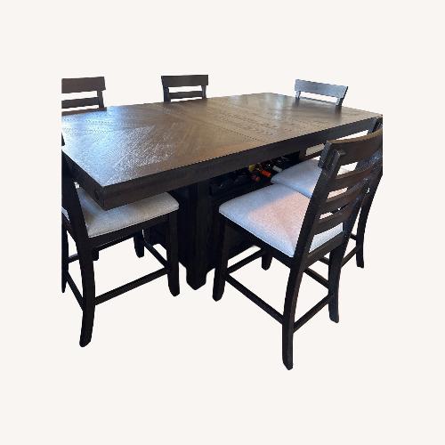 Used American Furniture Manufacturing Dining Set for sale on AptDeco