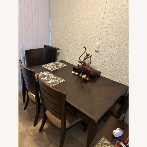 Used Continental Dinner for sale on AptDeco