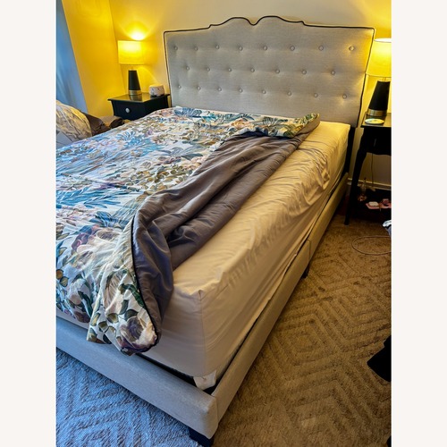 Used Contemporary Queen Bed for sale on AptDeco