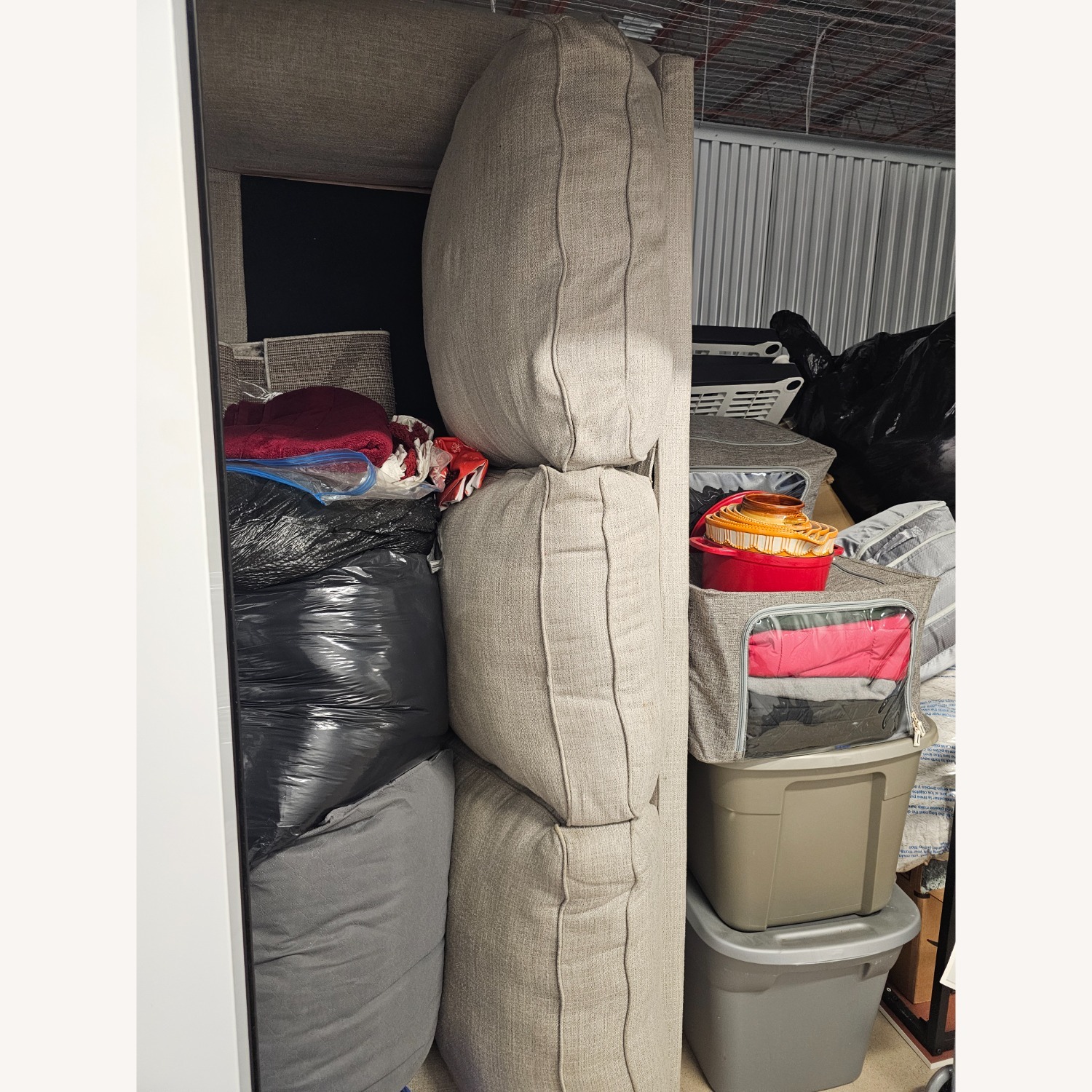 Gaelon Sofa - image-2