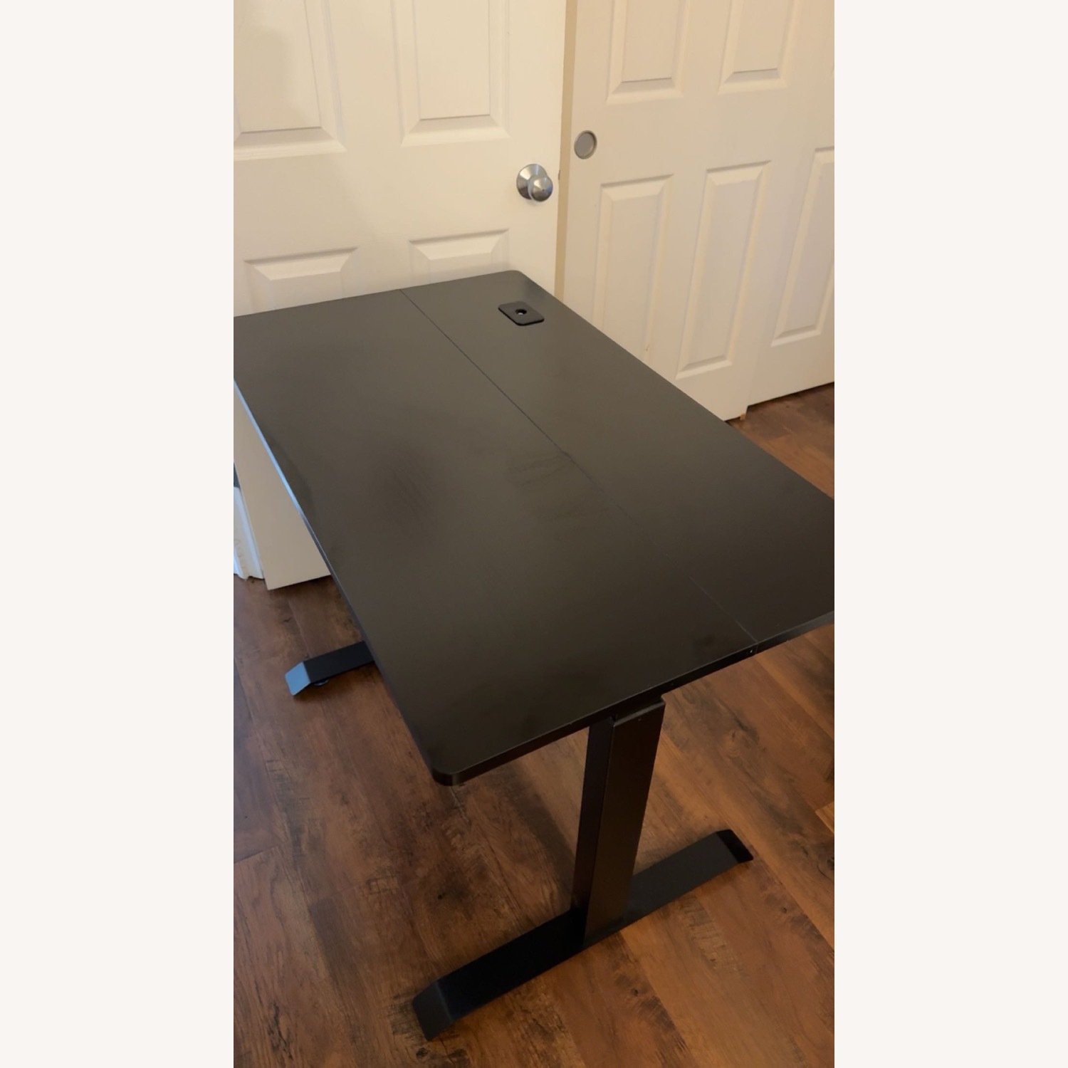 Black Desk - image-1