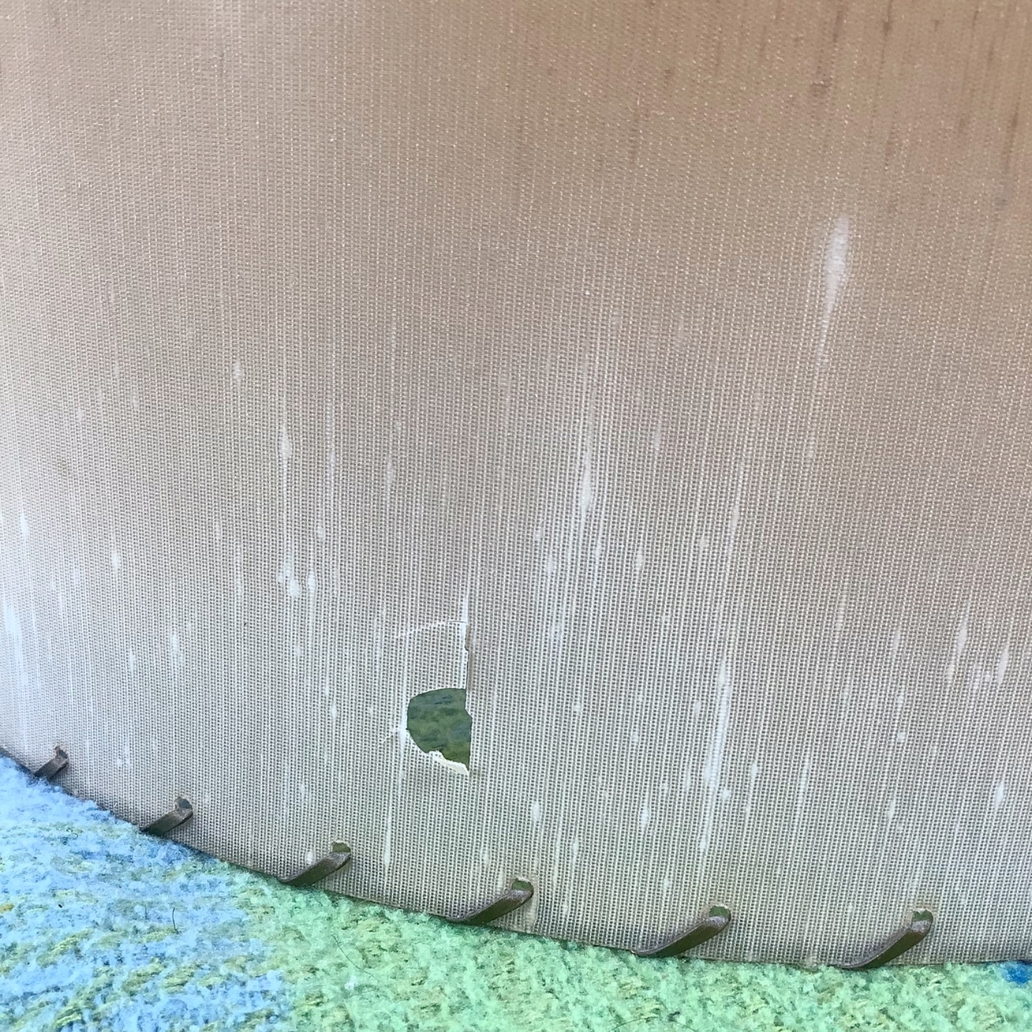 Modernist Vintage Table Lamp with Lucite Accents - image-17