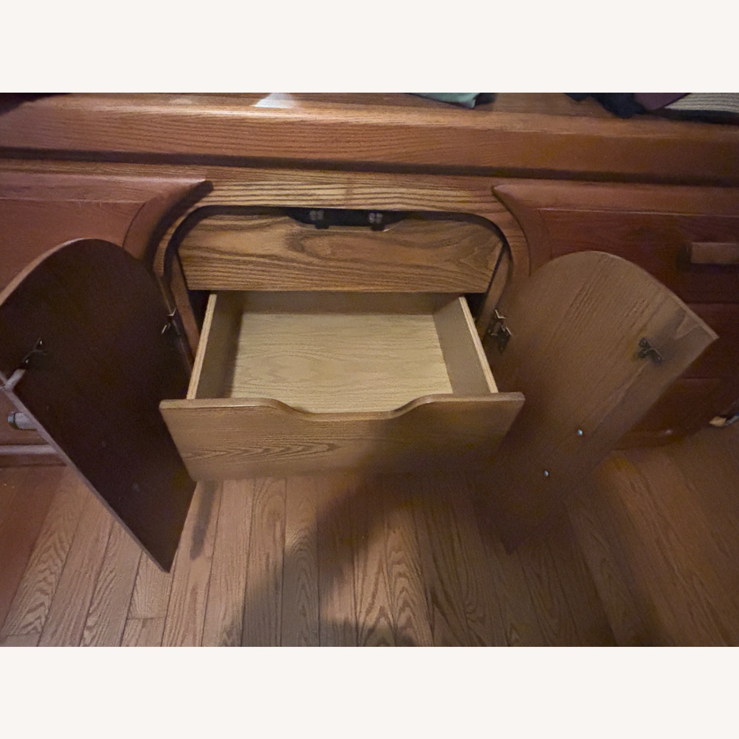 Oak Wood Dresser With Mirror  - image-3