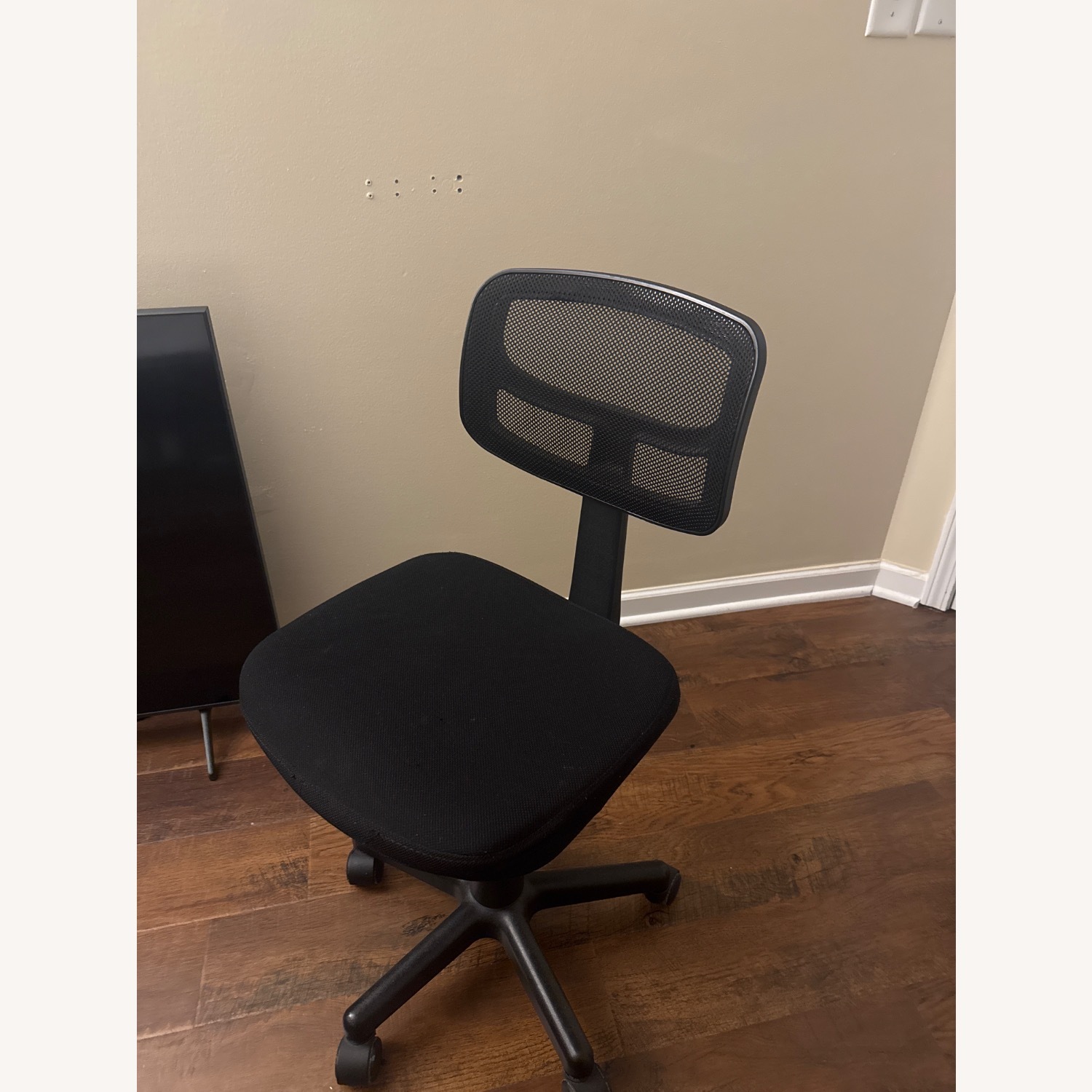 Black Office Chair - image-6