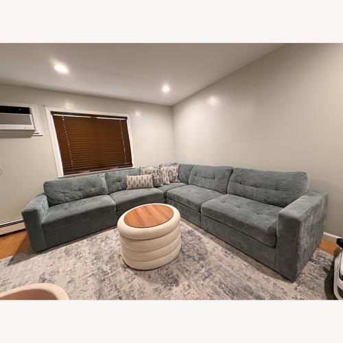 Used Bob's Discunt Furniture 5 Piece Sectional Sofa for sale on AptDeco