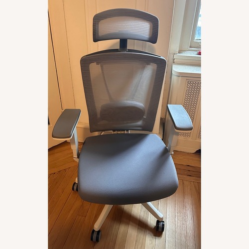 Used Autonomous Ergo Chair Pro Cool Gray  for sale on AptDeco