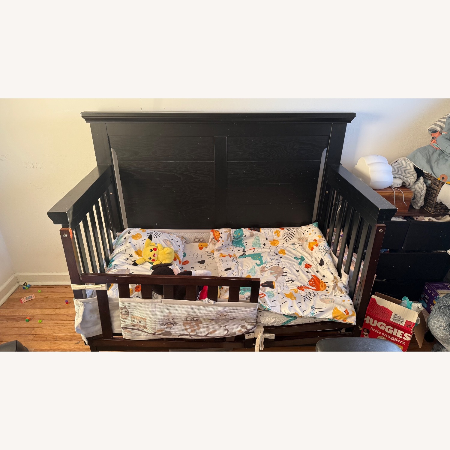 Overland Black Wood Crib 4-in-1 - image-3