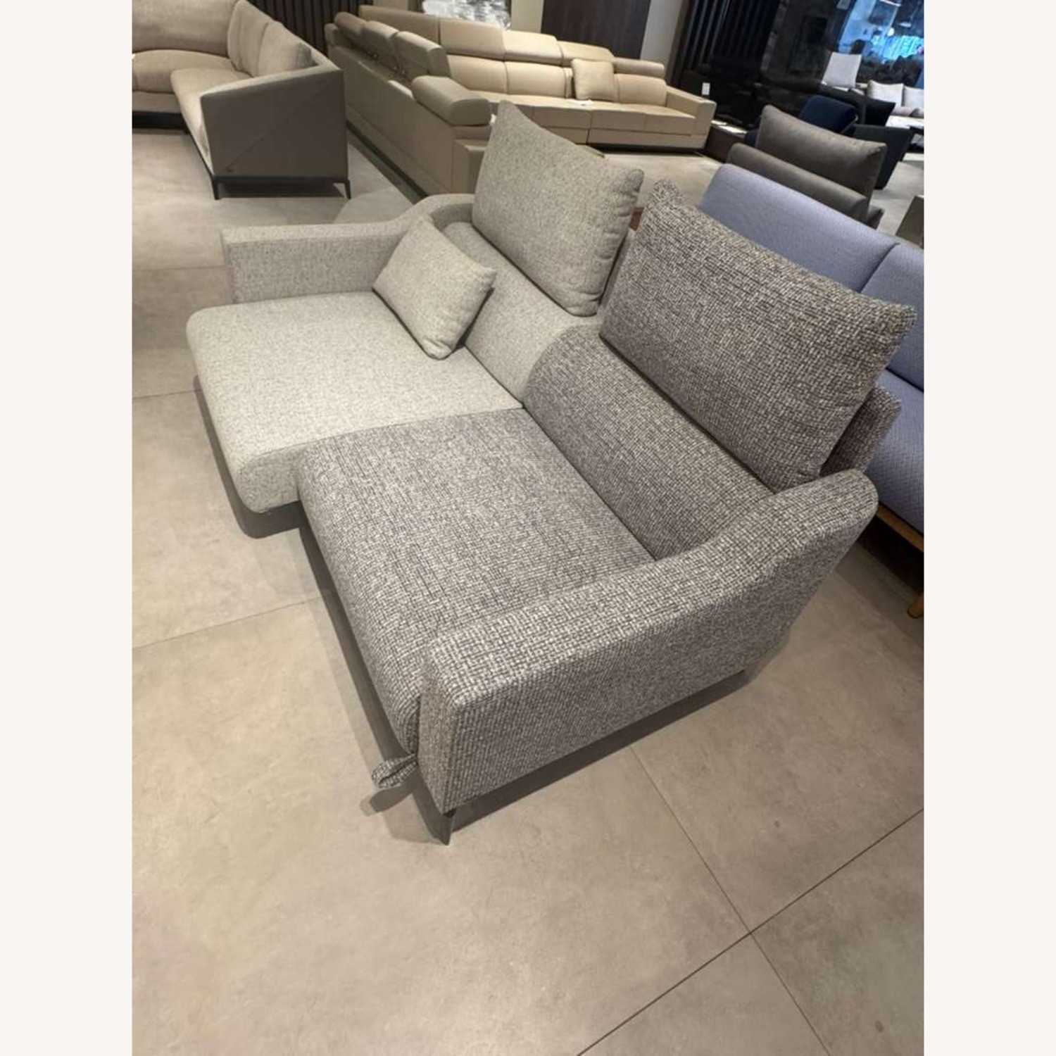 Lazzoni Milda Sofa - image-5