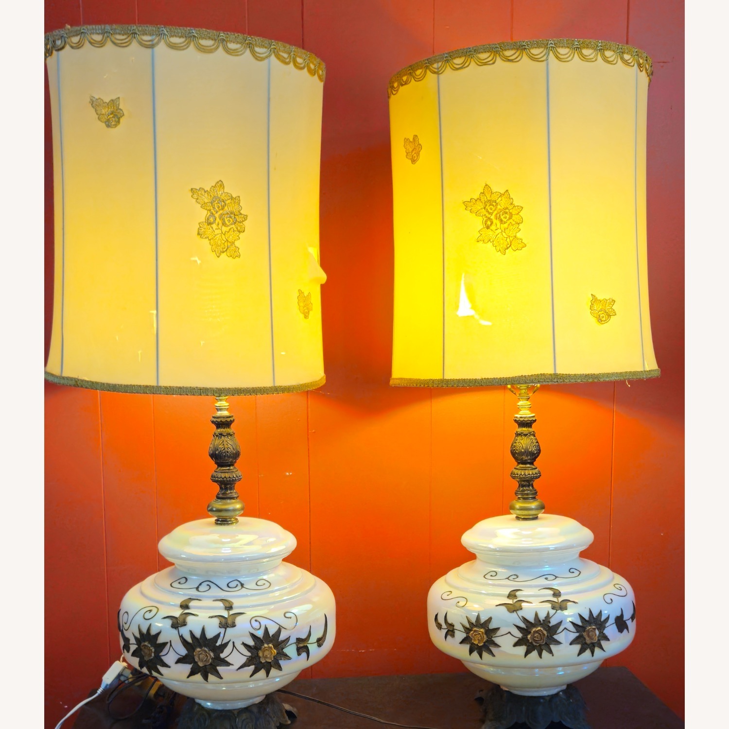 Vintage/Antique Finds Table Lamps - image-8