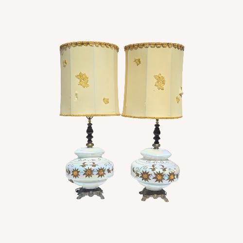 Used Vintage/Antique Finds Table Lamps for sale on AptDeco