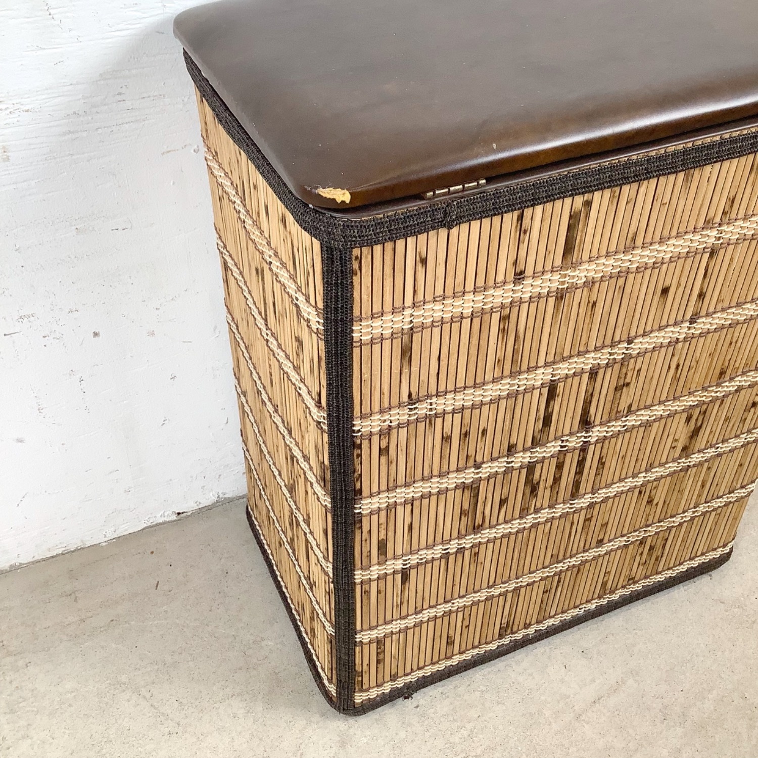 Boho Vintage Bamboo Laundry Basket with Lid - image-10
