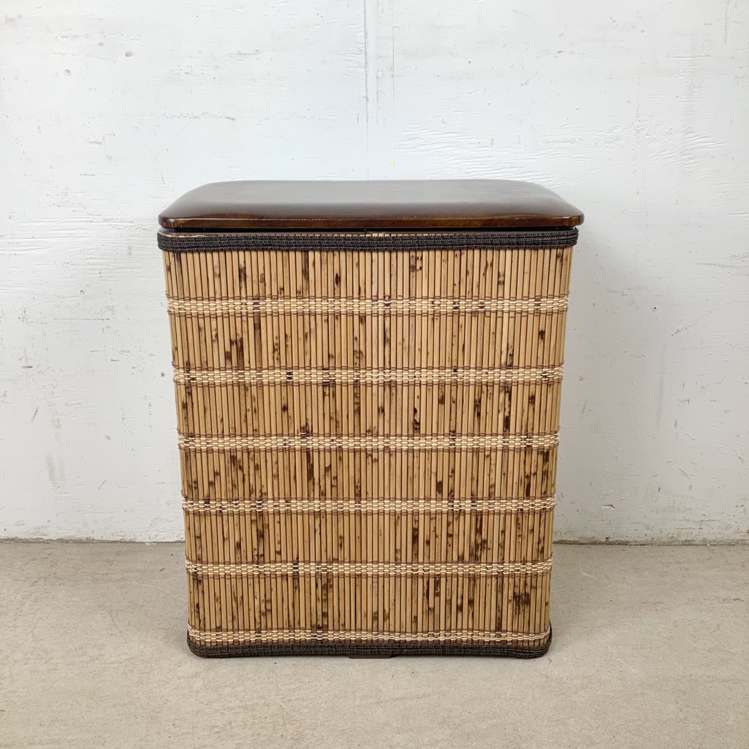 Boho Vintage Bamboo Laundry Basket with Lid - image-15