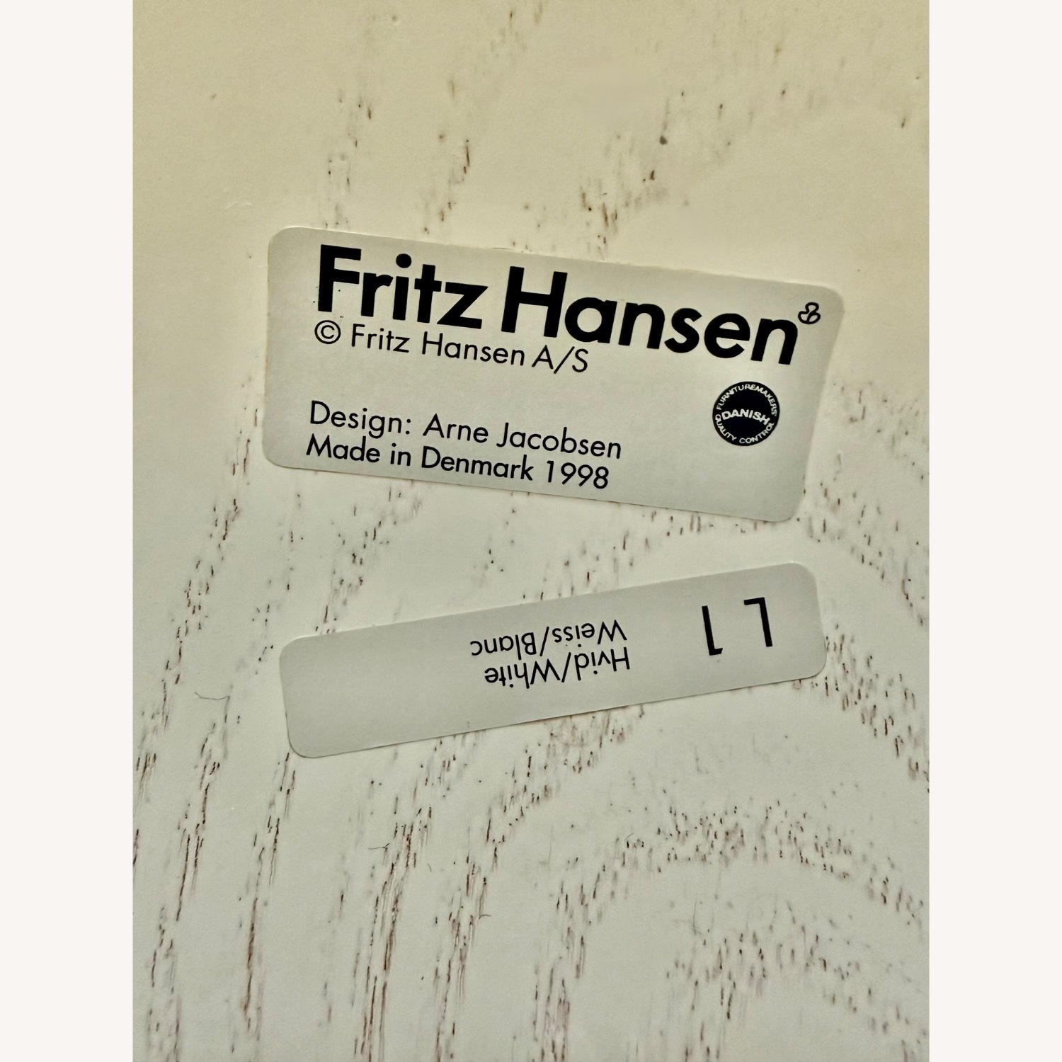 Fritz Hansen Series 7 Chairs in White (Set of 4) - image-13