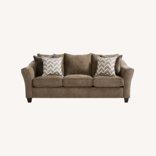 Used Rooms to Go Ellaworth Sofa for sale on AptDeco