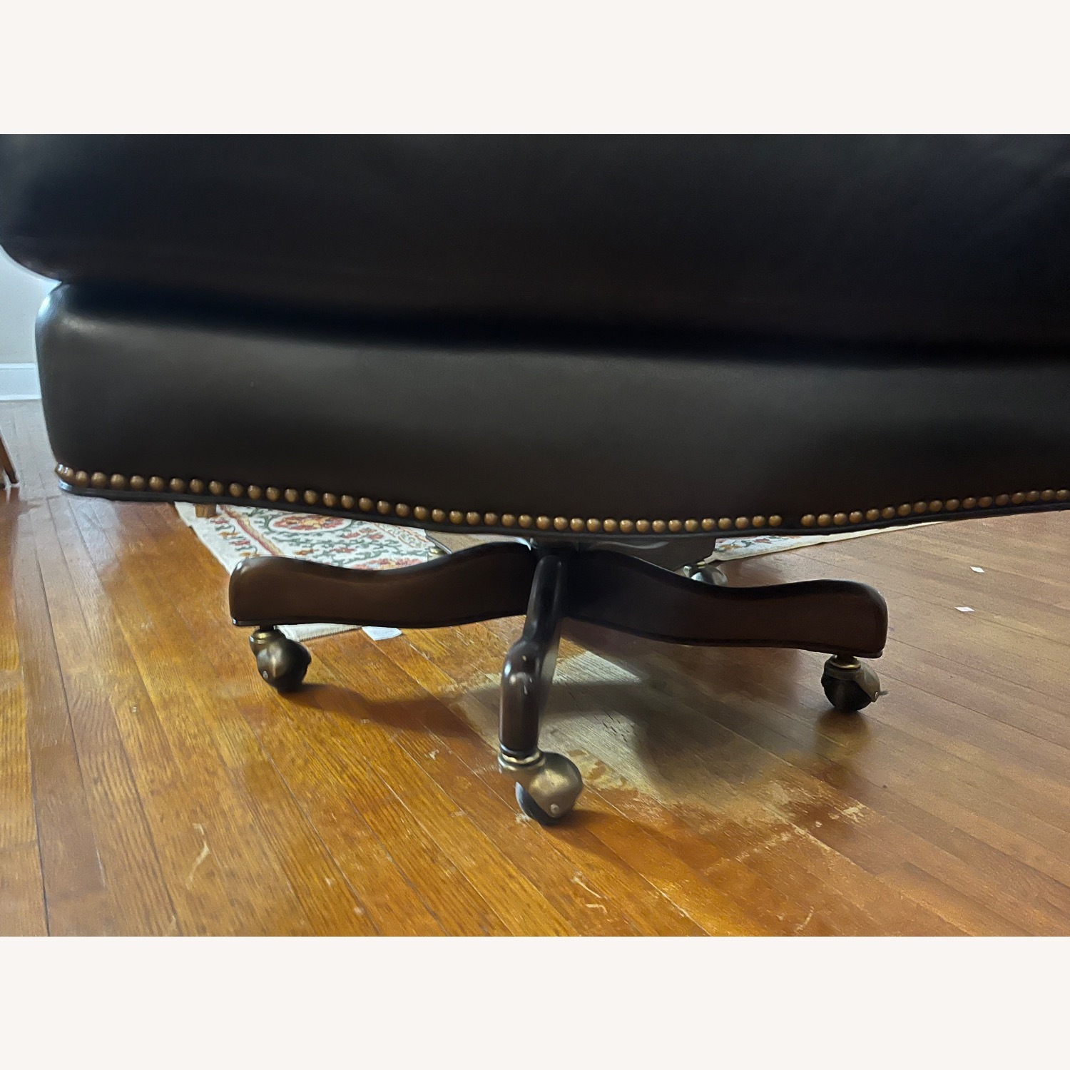 Hancock and Moore Wrenn Swivel Tilt Chair - image-3