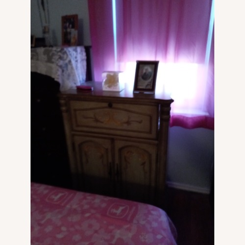 Used Storage Chest for sale on AptDeco