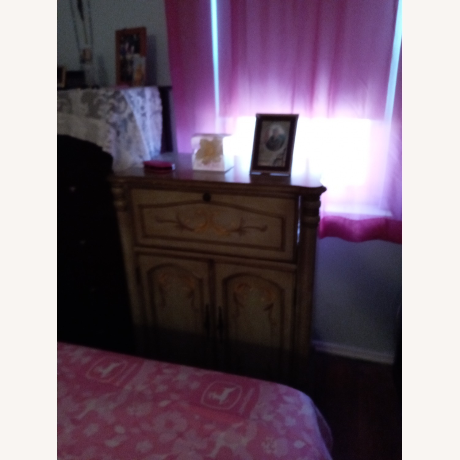 Storage Chest - image-2