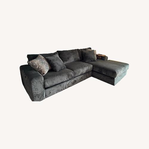 Used Rooms To Go Green Fabric Chaise Lounge for sale on AptDeco